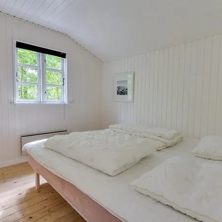 Three-bedroom Holiday In * Hals